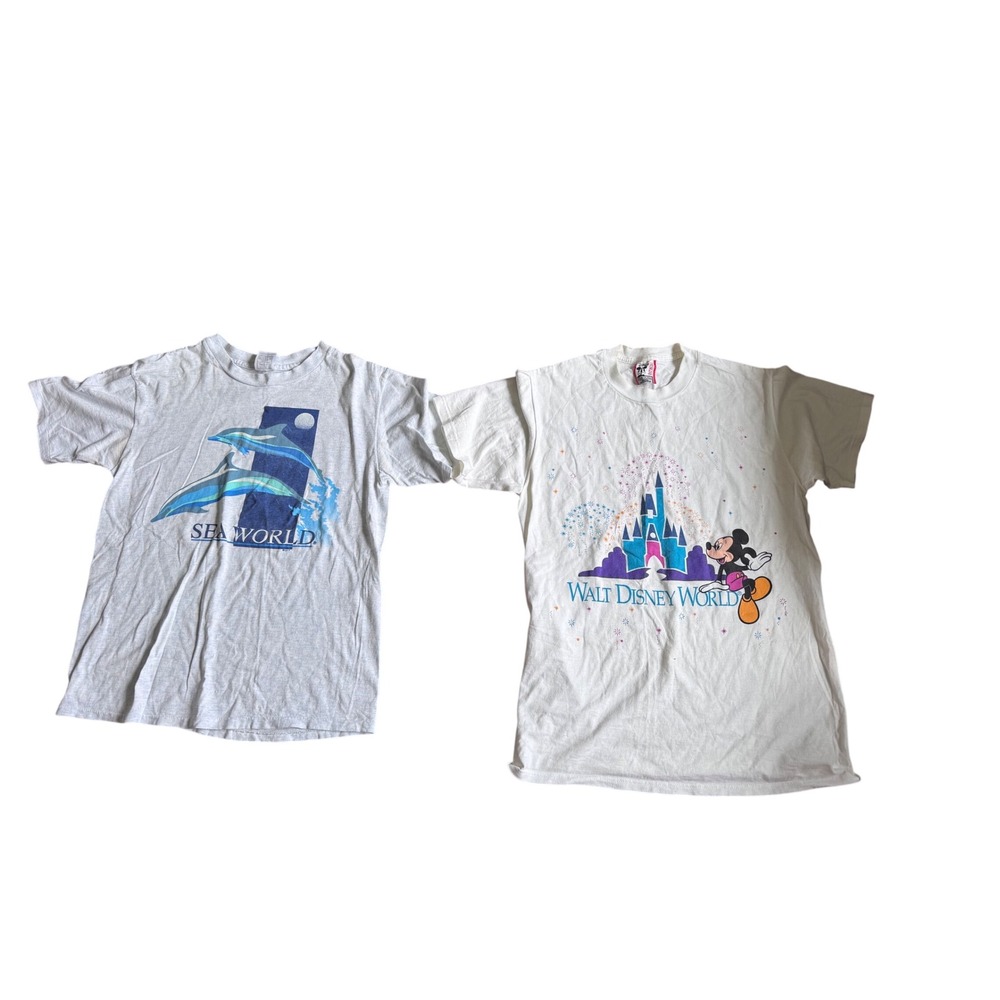 Vintage 90s Disney World Mickey SeaWorld Dolphin T-Shirt Bundle Medium USA